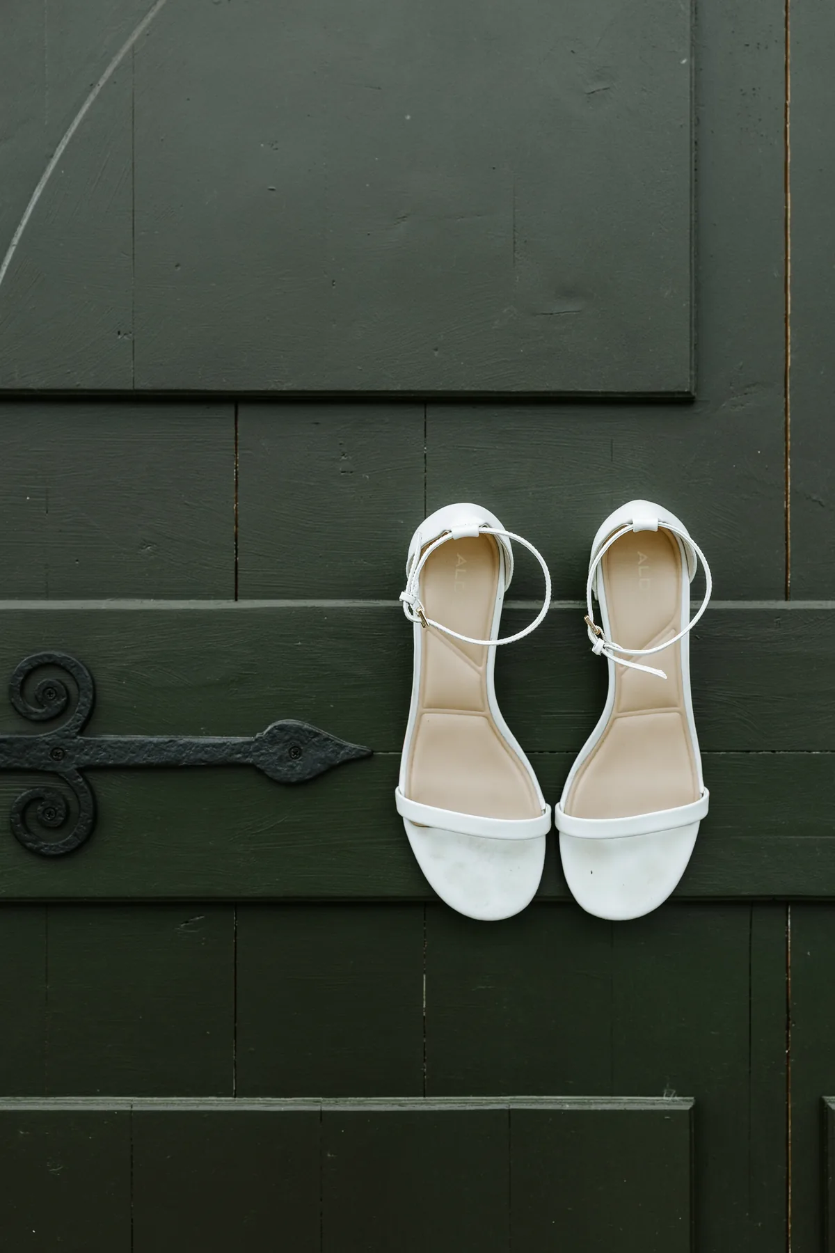 Erin and Jayden — reception at Buttercup Café Manitoba — Ngo Photography