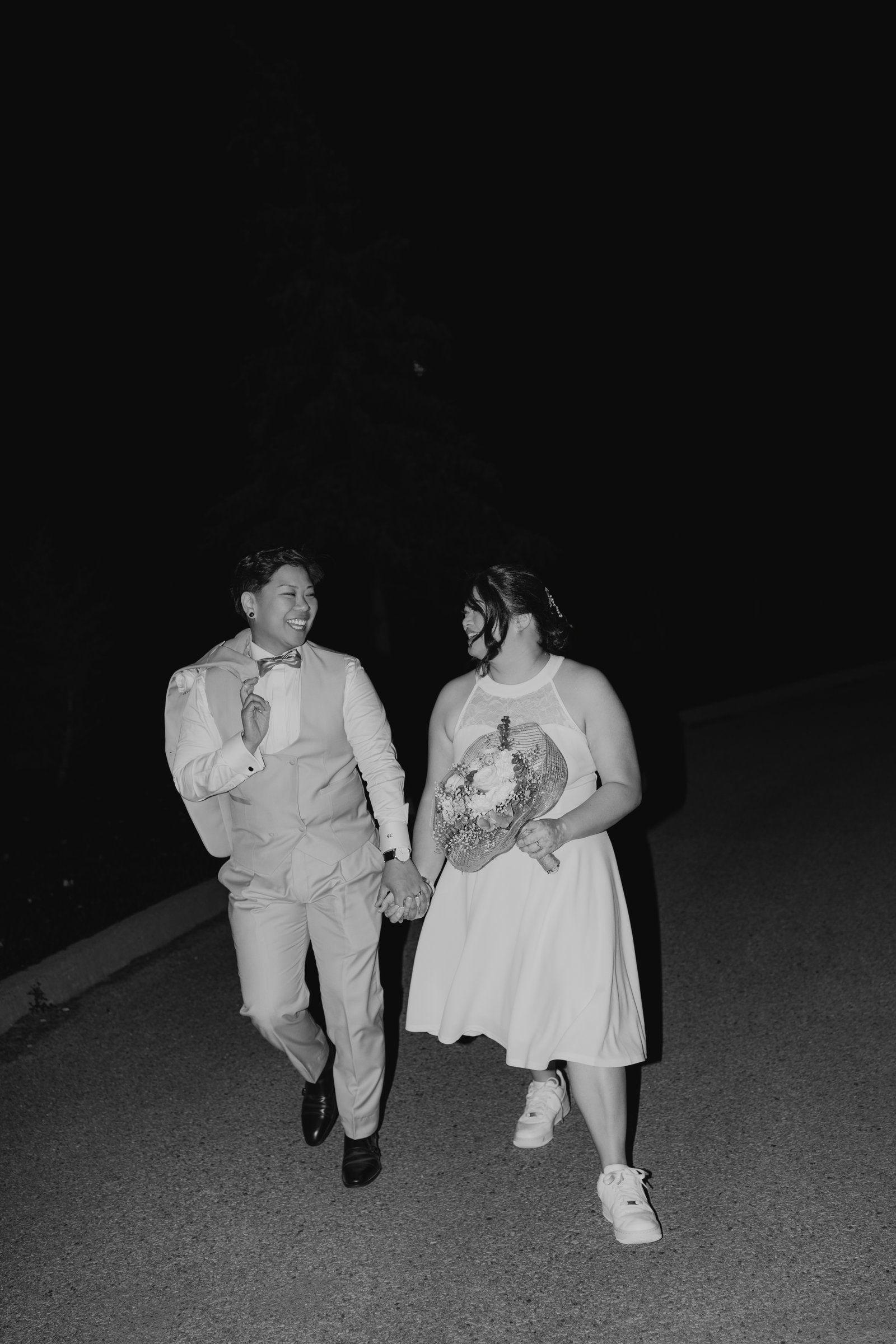 Final moments of Gin and Marieanne's wedding night at Bel Acres — photography by Chris Ngo, Ngo Photography