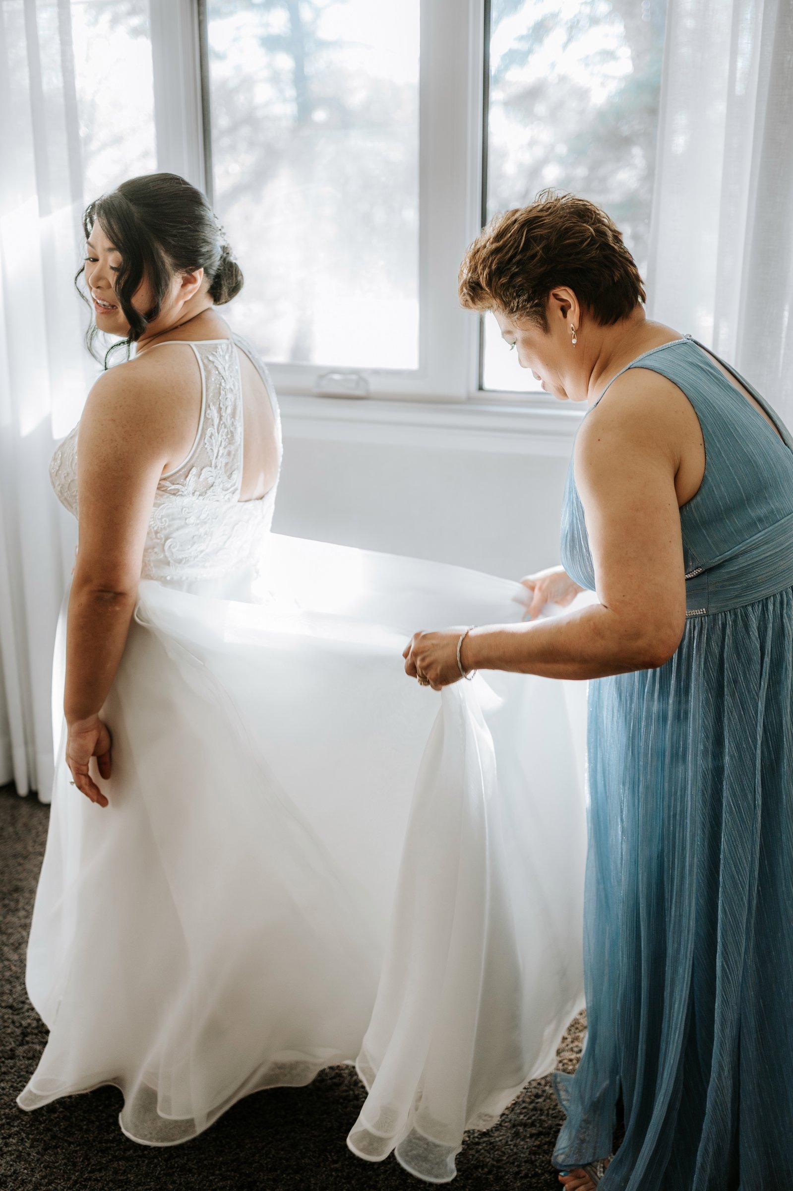 Wedding details and getting-ready moments at Bel Acres Golf and Country Club — photography by Ngo Photography Winnipeg
