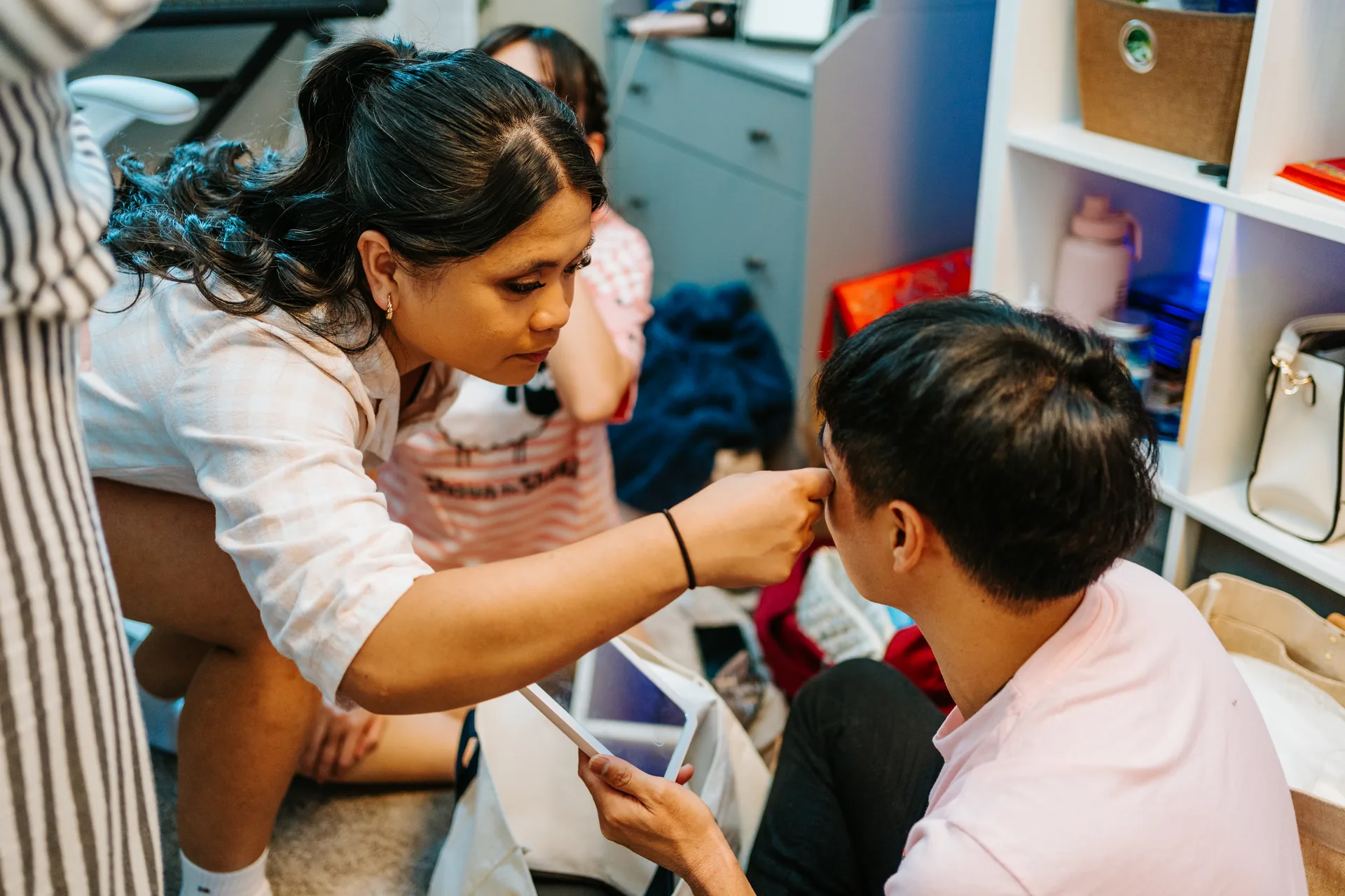 Bride veil details, getting ready — Homan and Elona's Bridges Golf Course wedding, Winnipeg