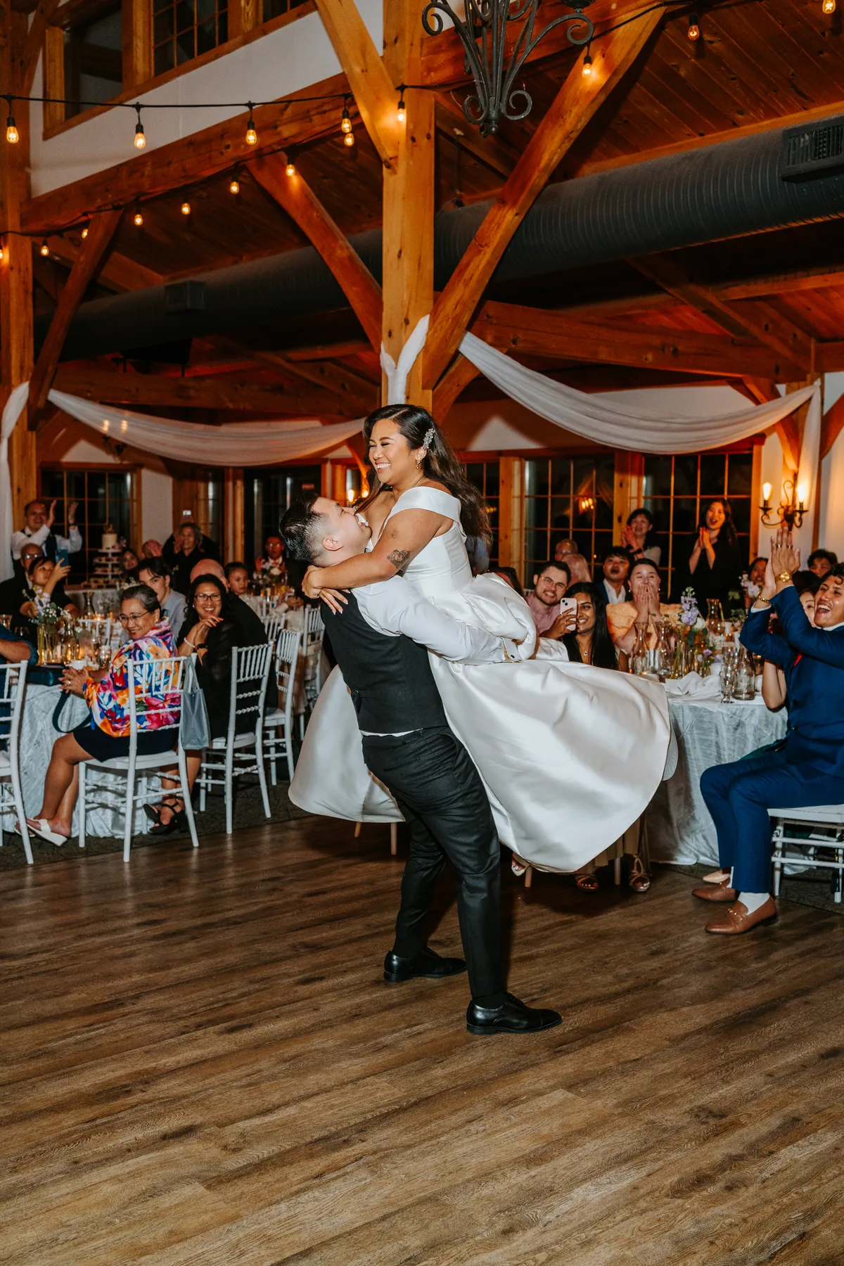 Reception dancing at Bridges Golf Course wedding, Winnipeg, Manitoba