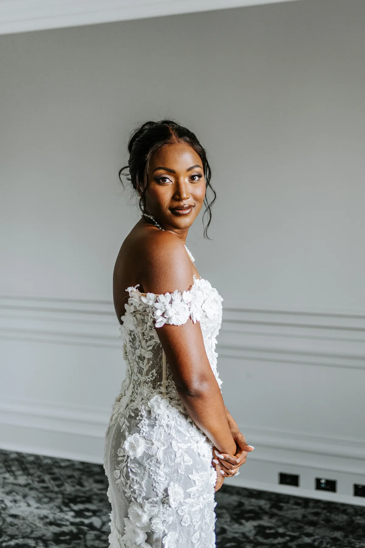 Bridal portrait over the shoulder at the Fort Garry Hotel, Winnipeg