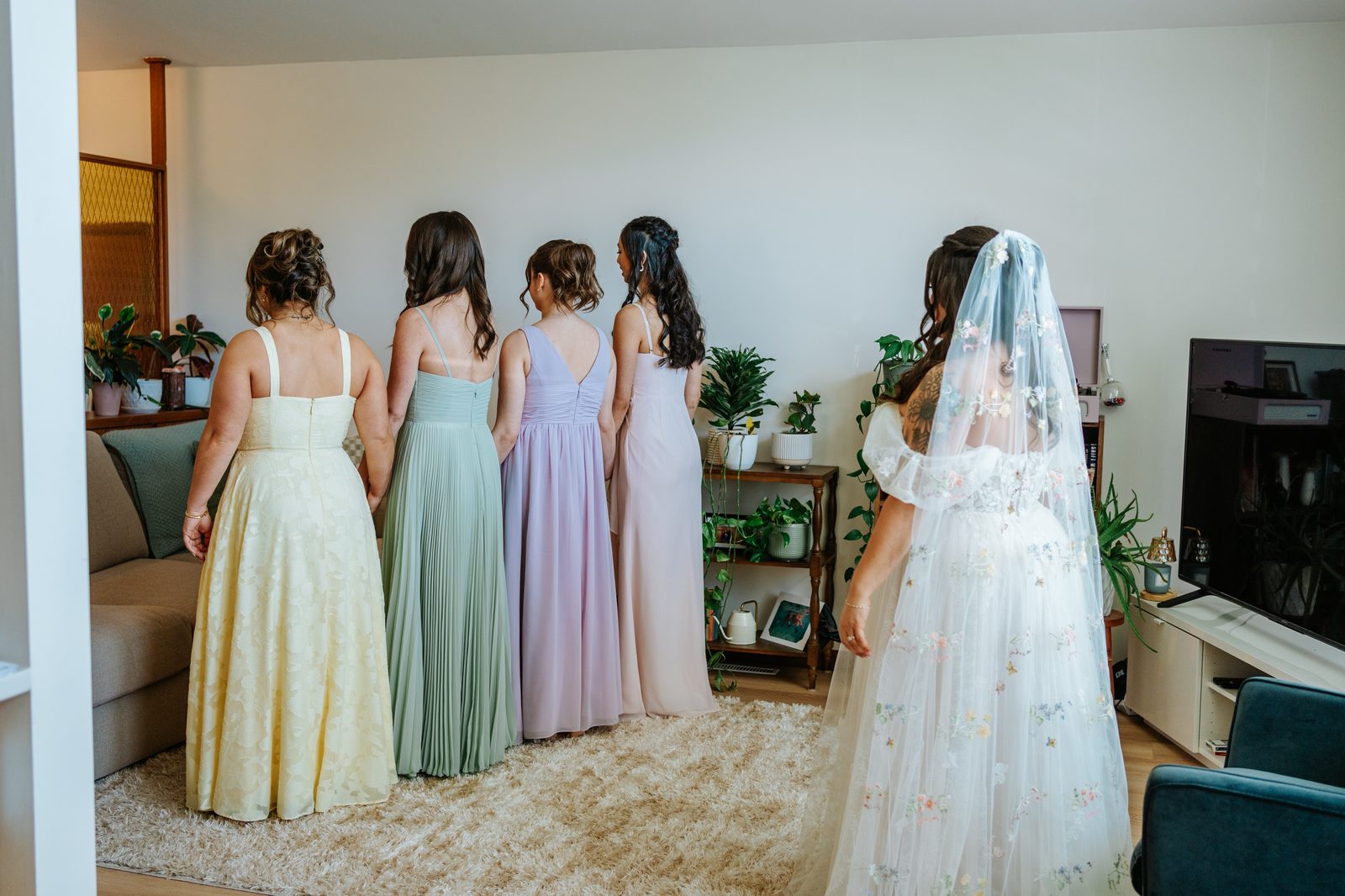 Stephanie portrait before leaving for the Caboto Centre ceremony — Winnipeg wedding photography by Ngo Photography