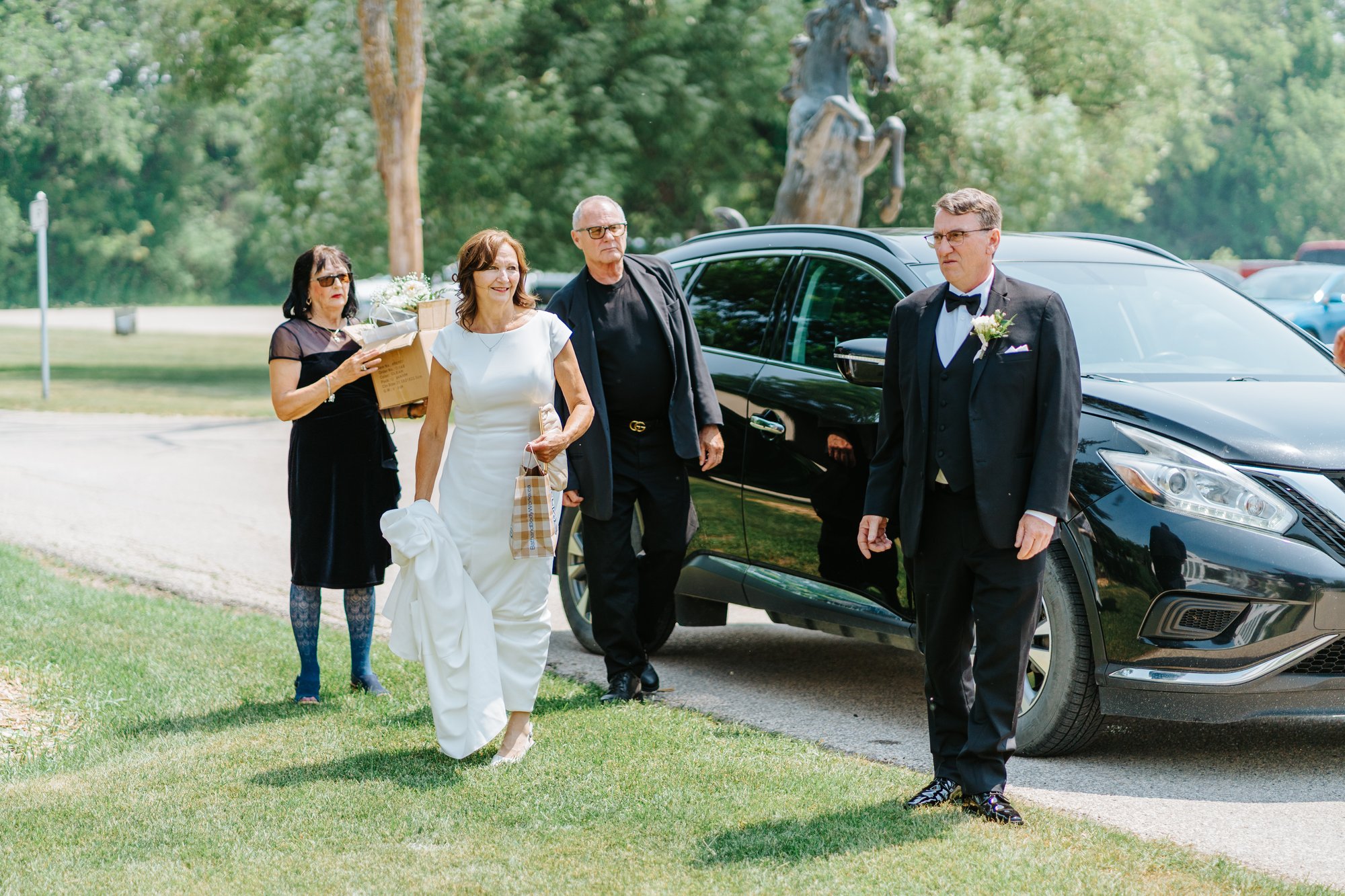Pre-ceremony details at The Gates on Roblin wedding — photography by Ngo Photography