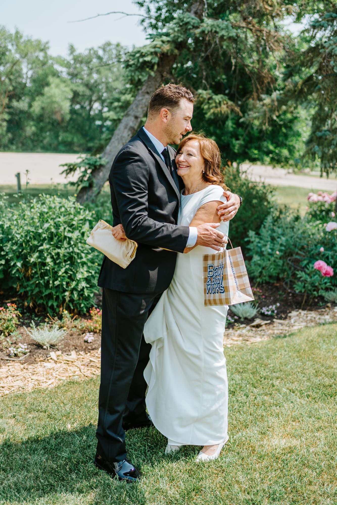 Wedding preparation detail at The Gates on Roblin Headingley Manitoba — Ngo Photography