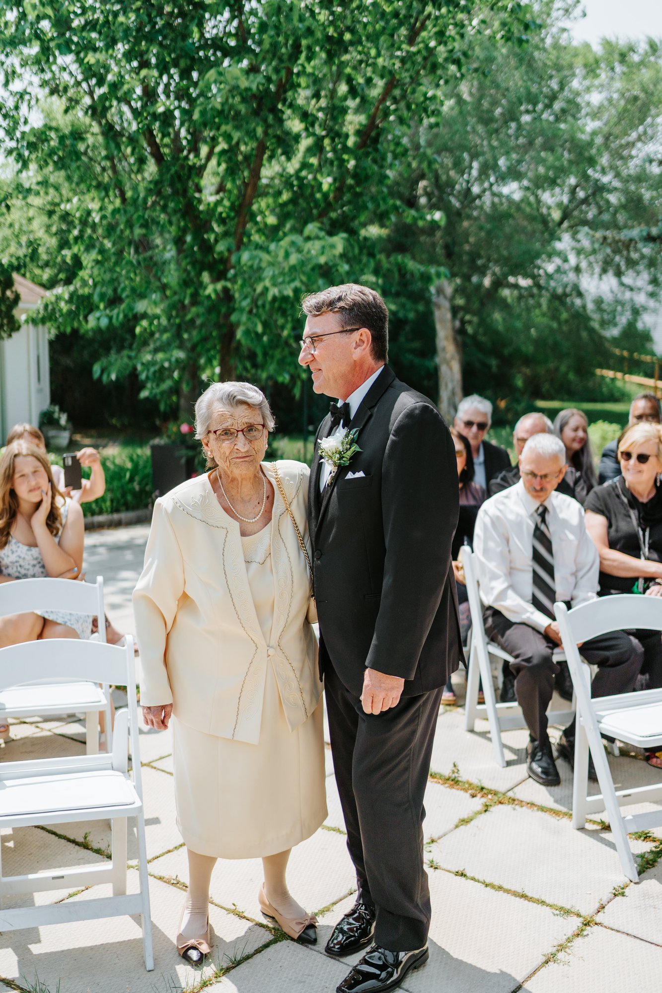 Wedding ceremony at The Gates on Roblin — photography by Chris Ngo Winnipeg