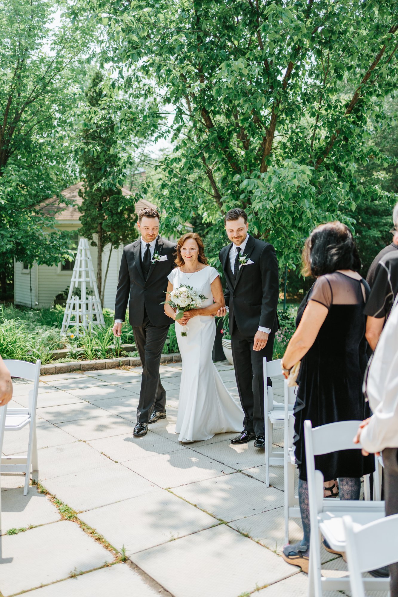 Ceremony at The Gates on Roblin Headingley Manitoba — Ngo Photography