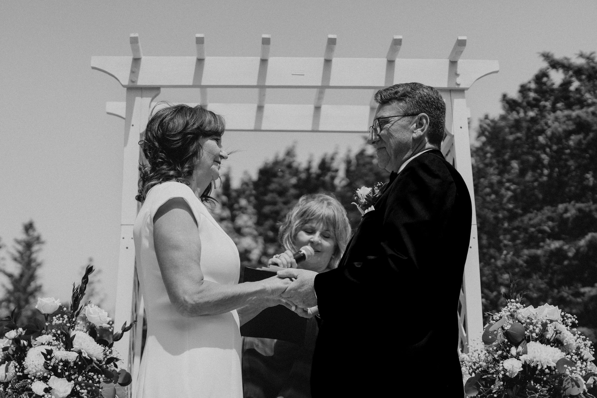 Ceremony at The Gates on Roblin — wedding photography by Ngo Photography