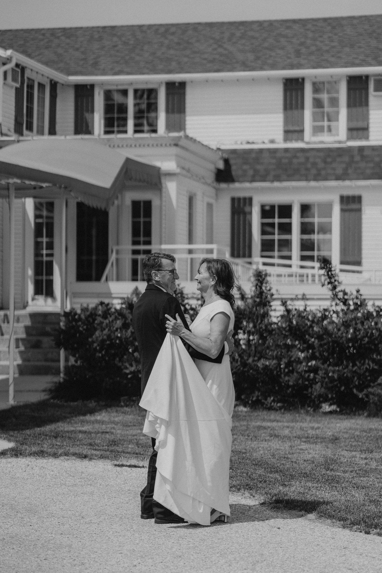 Couple portrait on the grounds of The Gates on Roblin — wedding photography by Chris Ngo