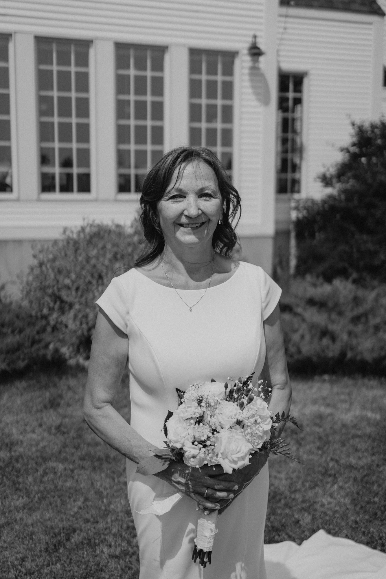 Vicki and Rene portrait at The Gates on Roblin — wedding photography by Ngo Photography