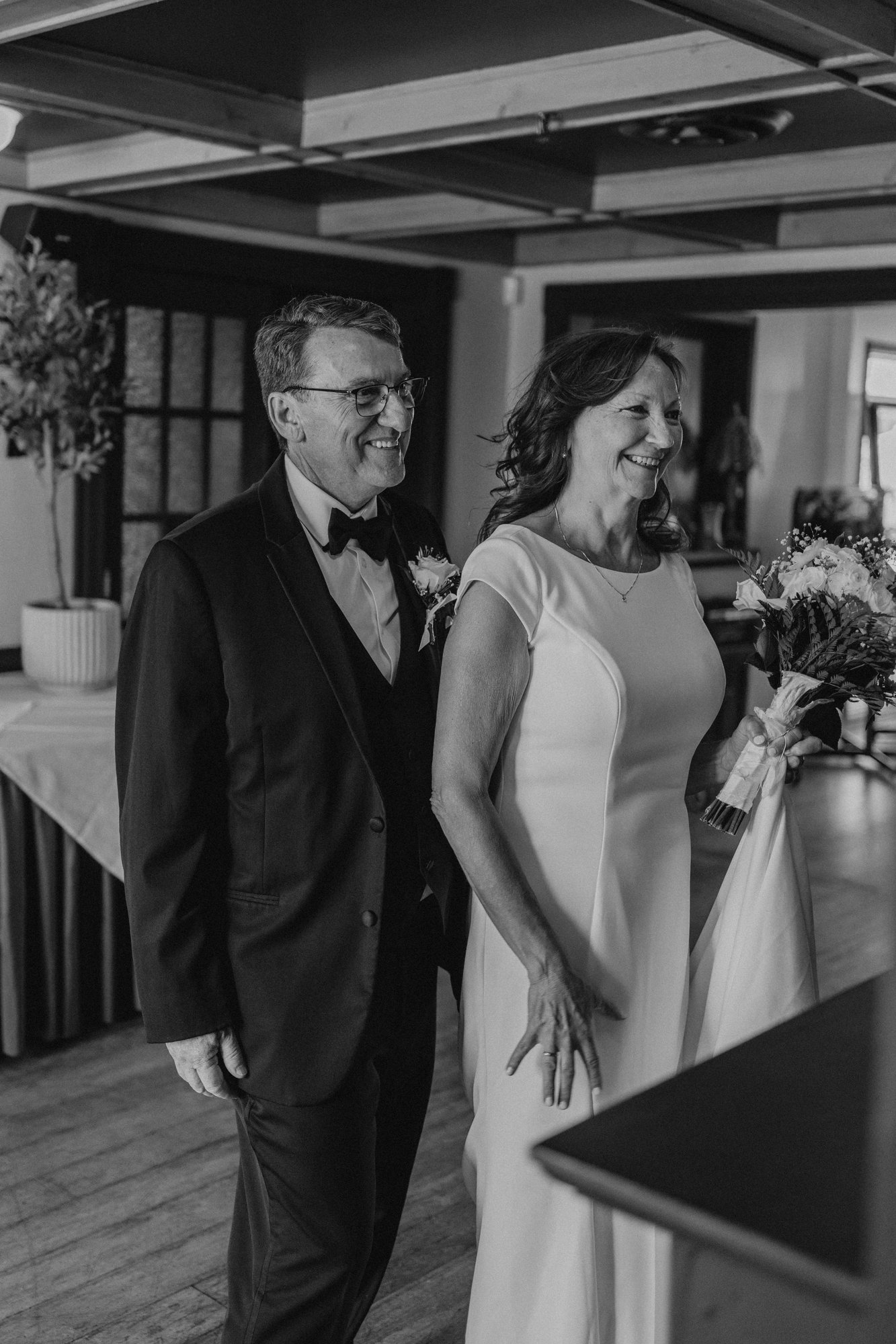 Vicki and Rene outdoor portrait at The Gates on Roblin Headingley — Ngo Photography