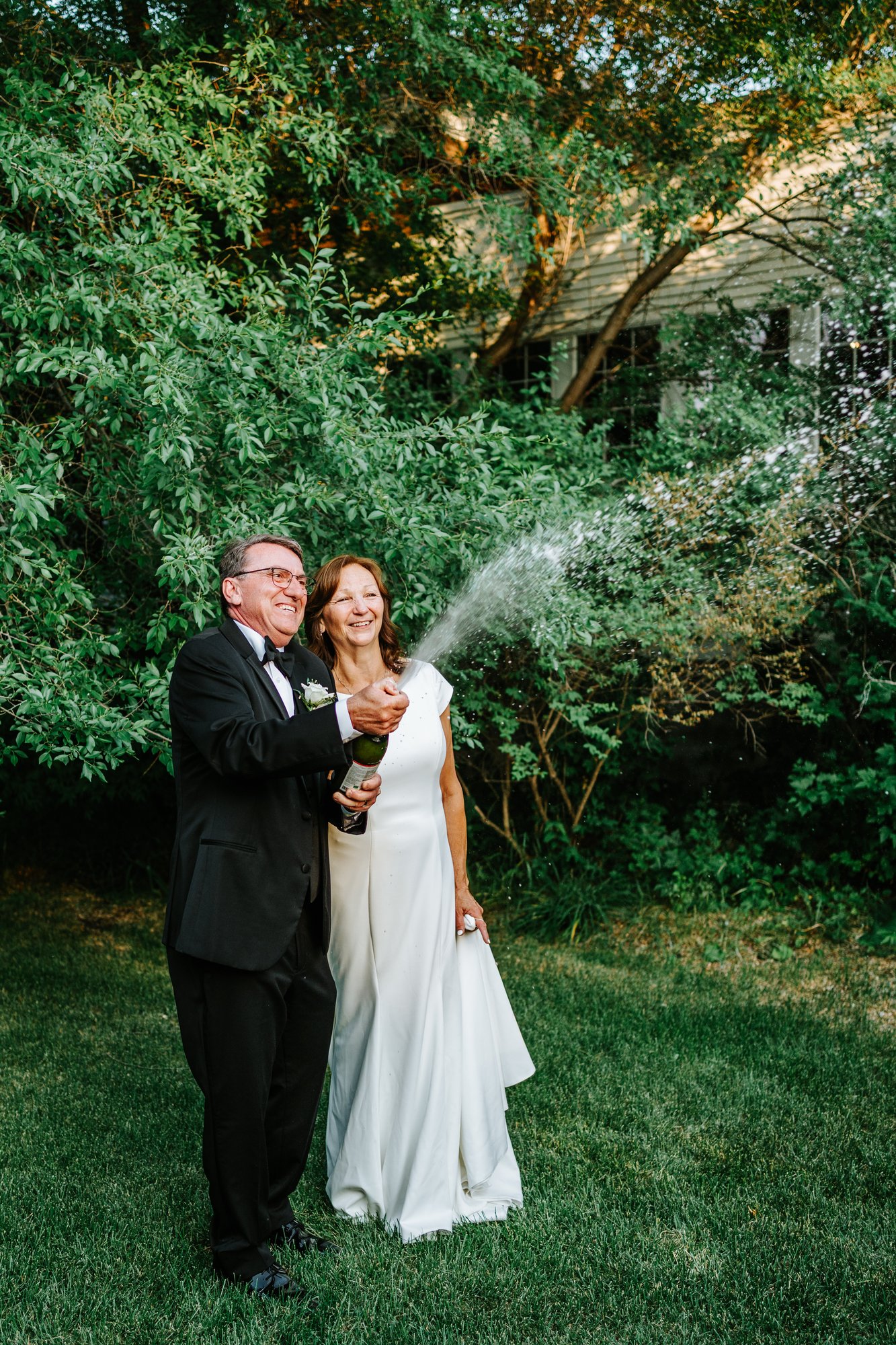 End of evening at The Gates on Roblin wedding — Ngo Photography Winnipeg